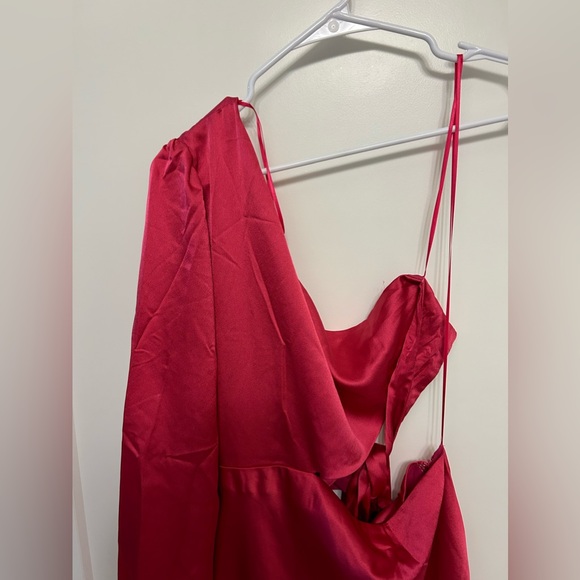 Worn Once Mittoshop One-Sleeve Satin Maxi Dress - Picture 9 of 9